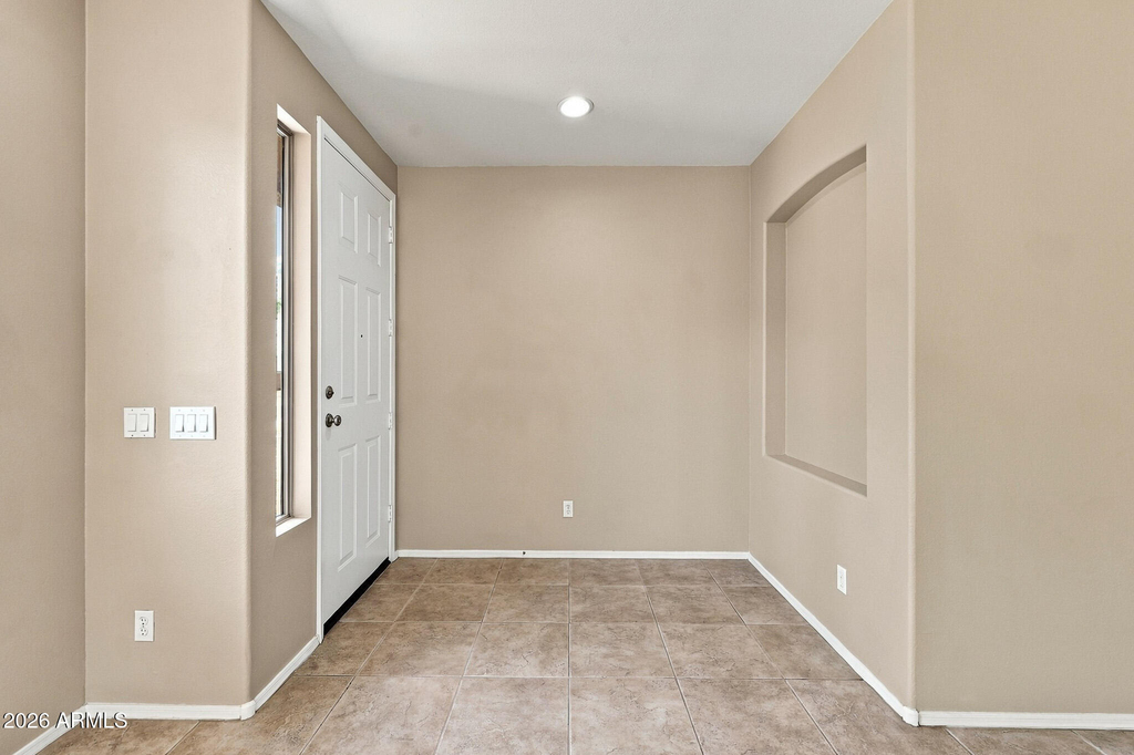 9434 W Ross Avenue - Photo 2