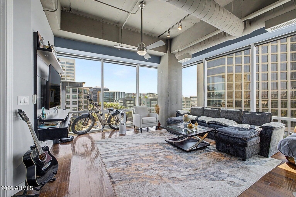 1 E Lexington Avenue - Photo 2