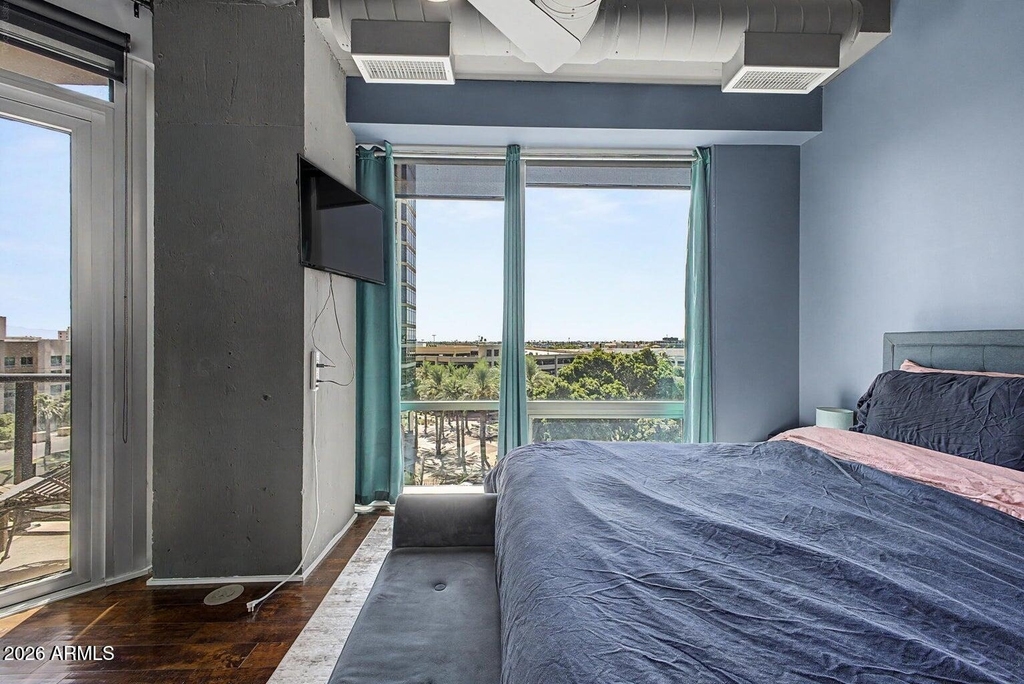 1 E Lexington Avenue - Photo 19