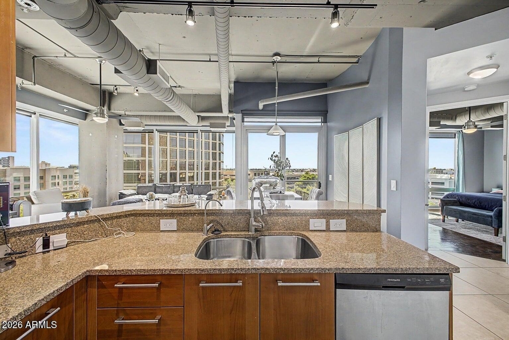 1 E Lexington Avenue - Photo 13