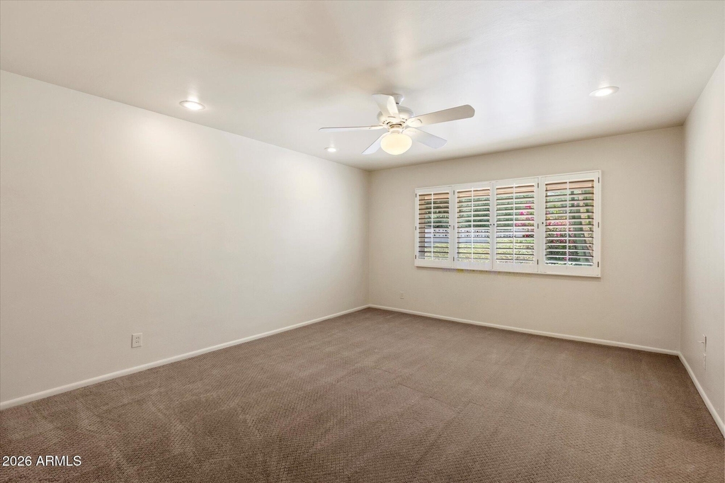 5019 E Rovey Avenue - Photo 5
