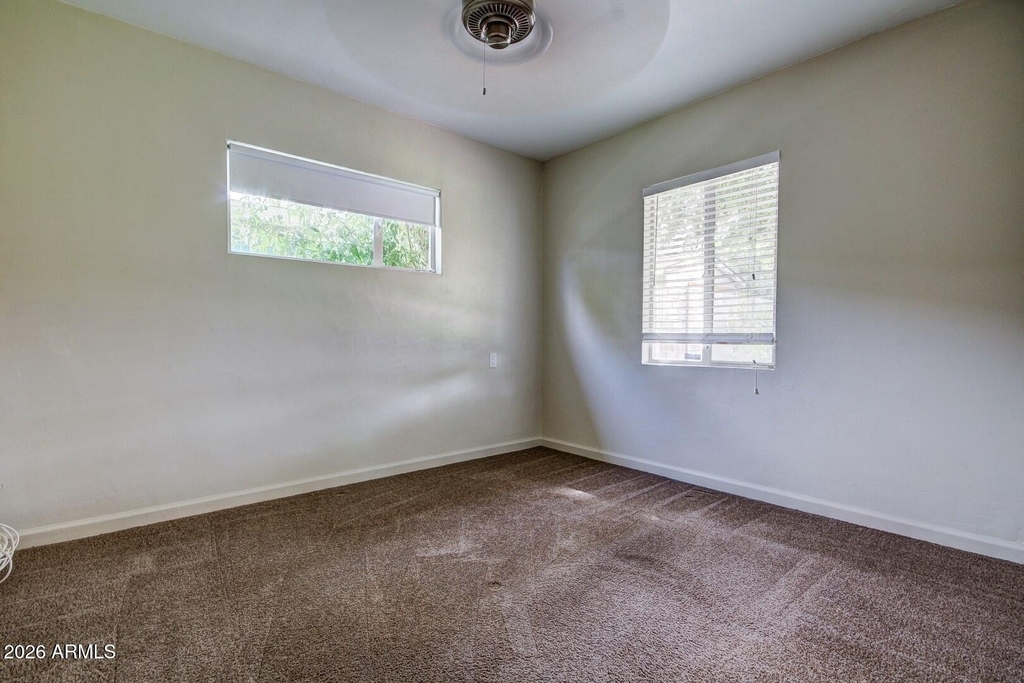 7023 N 11th Place - Photo 15