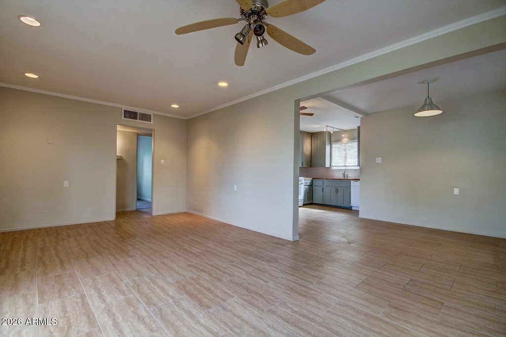 7023 N 11th Place - Photo 7