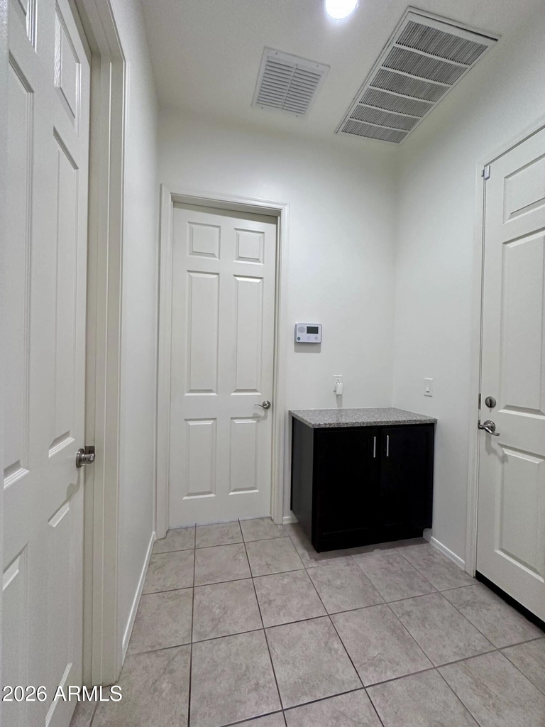 991 E Holland Park Drive - Photo 12