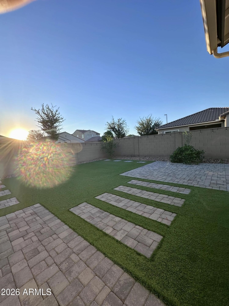991 E Holland Park Drive - Photo 38