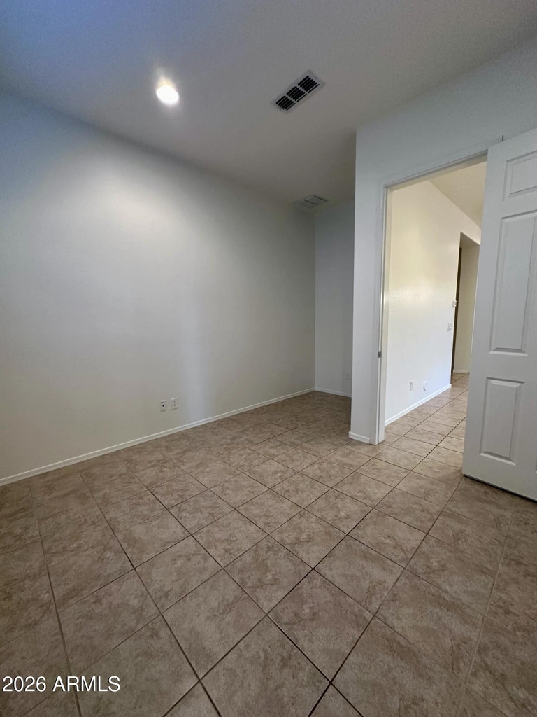 991 E Holland Park Drive - Photo 23