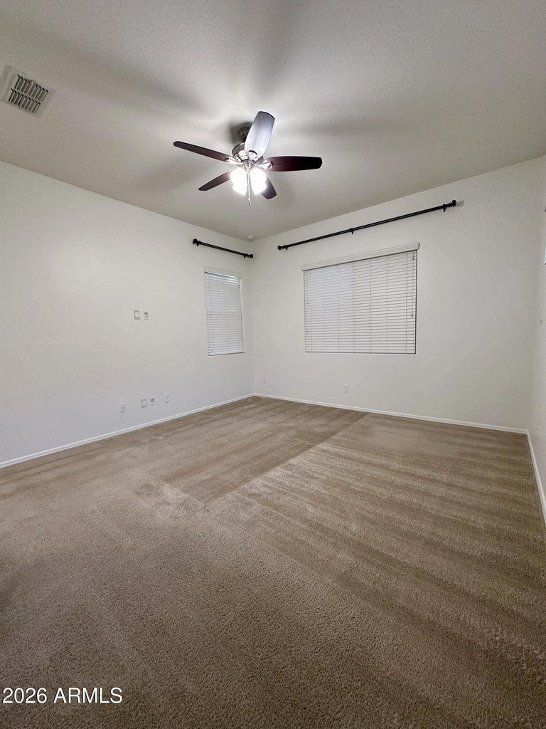 991 E Holland Park Drive - Photo 36