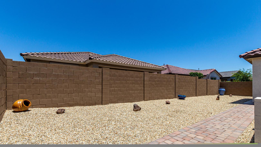 20396 W Brittlewood Avenue - Photo 27