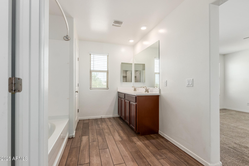 25548 W Euclid Avenue - Photo 20