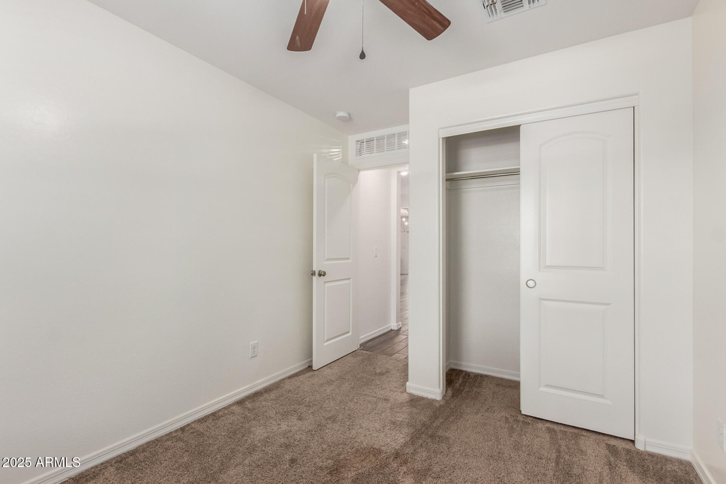25548 W Euclid Avenue - Photo 23