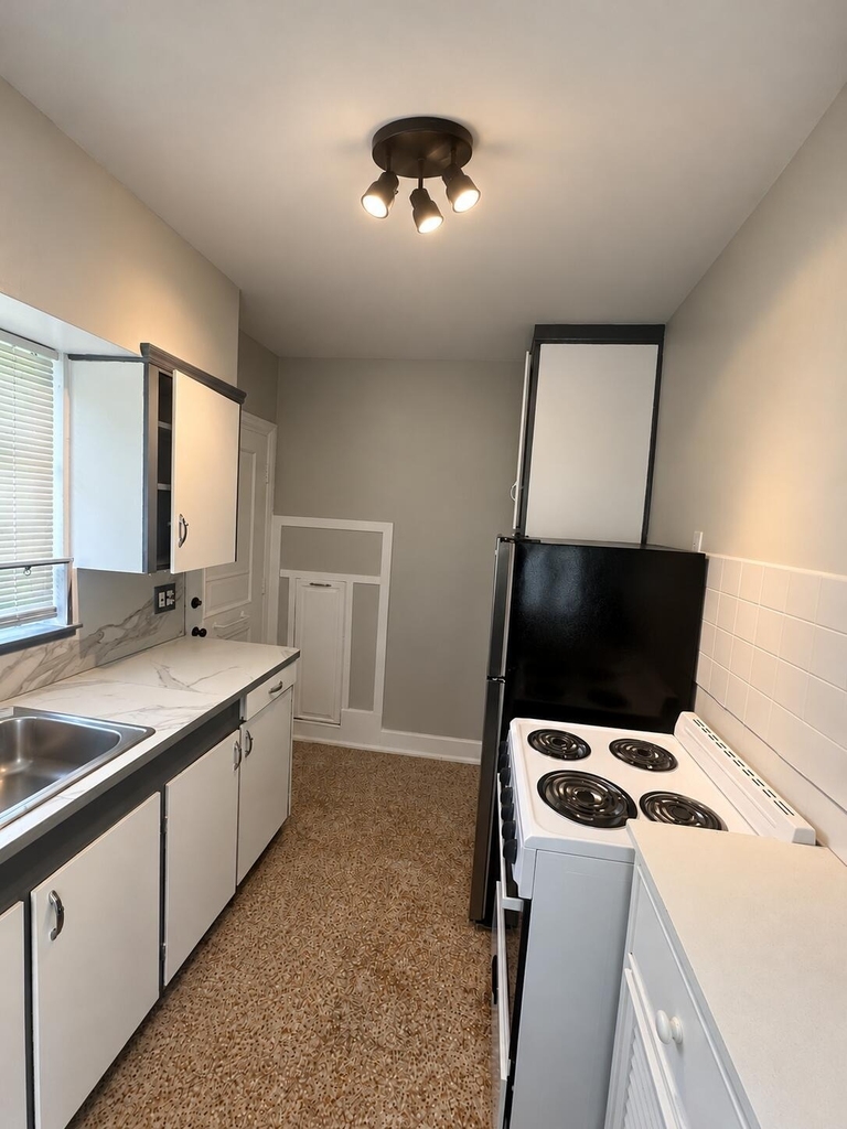 16 S Ocean Breeze - Photo 1