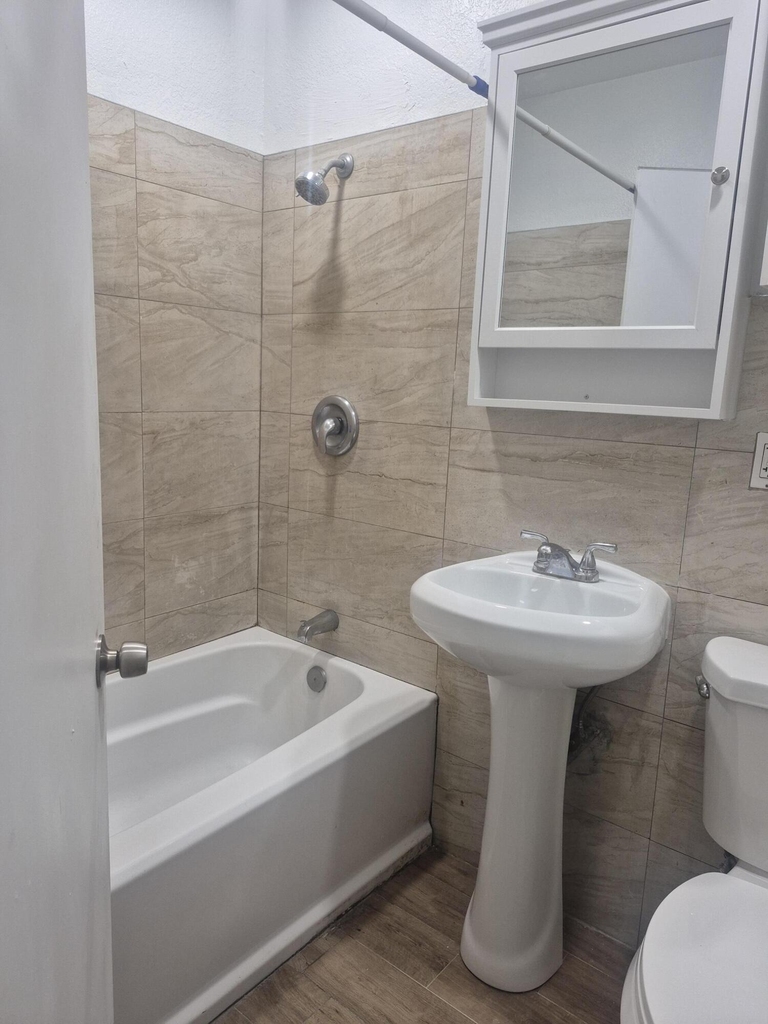 432 Forest Hill Boulevard - Photo 8