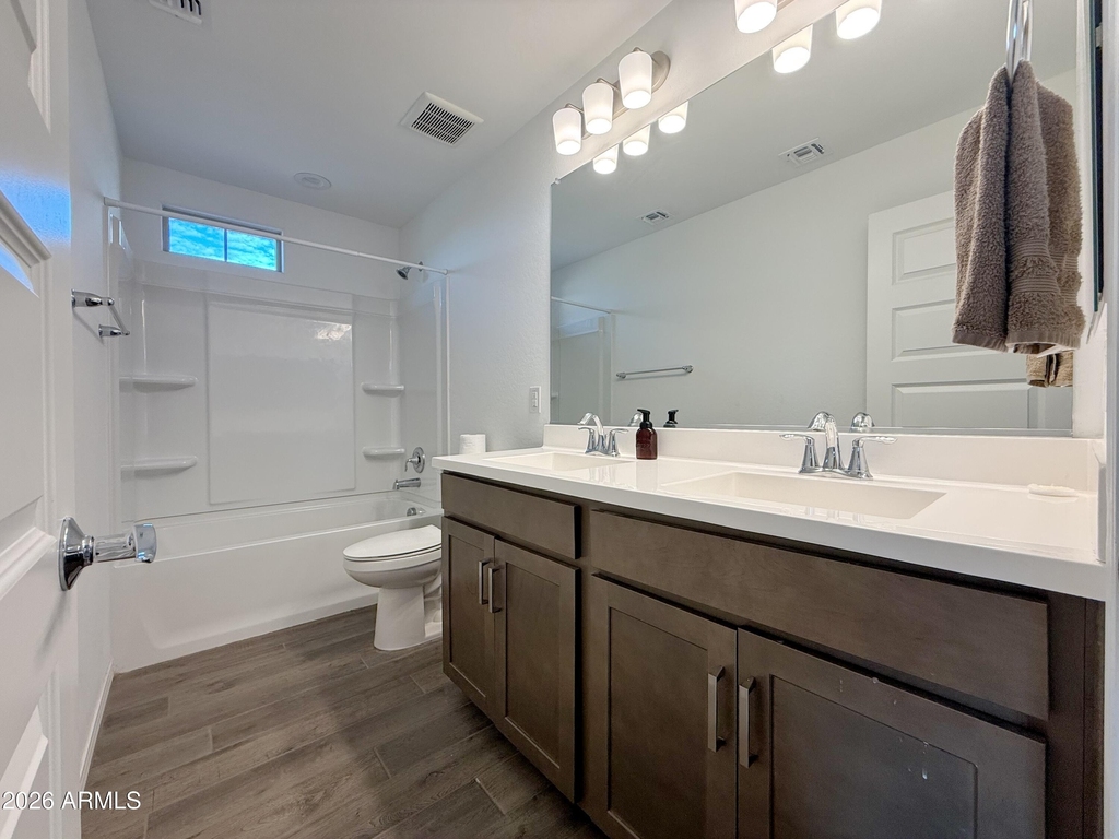 16759 W Canterbury Drive - Photo 31