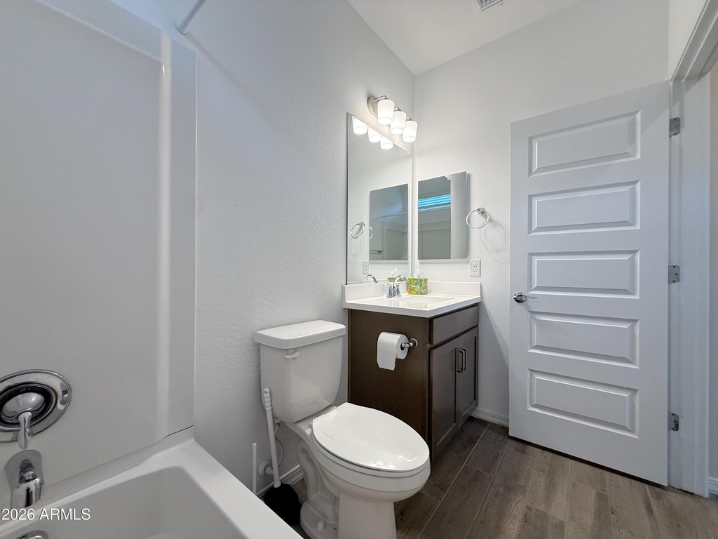16759 W Canterbury Drive - Photo 21