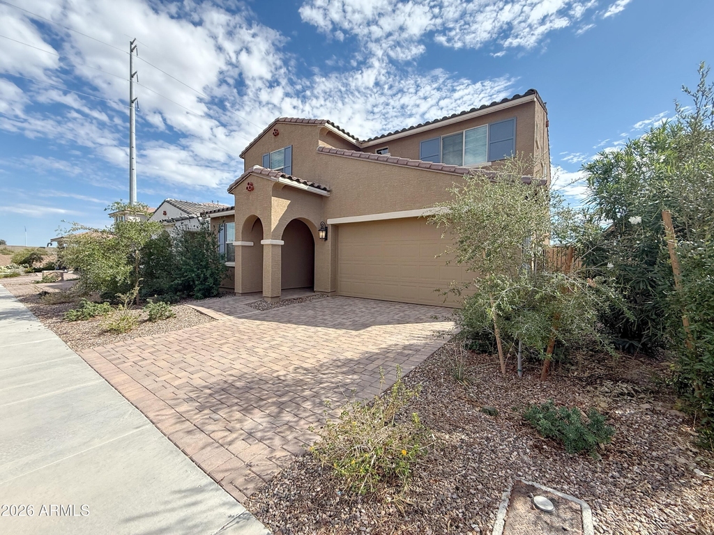 16759 W Canterbury Drive - Photo 1