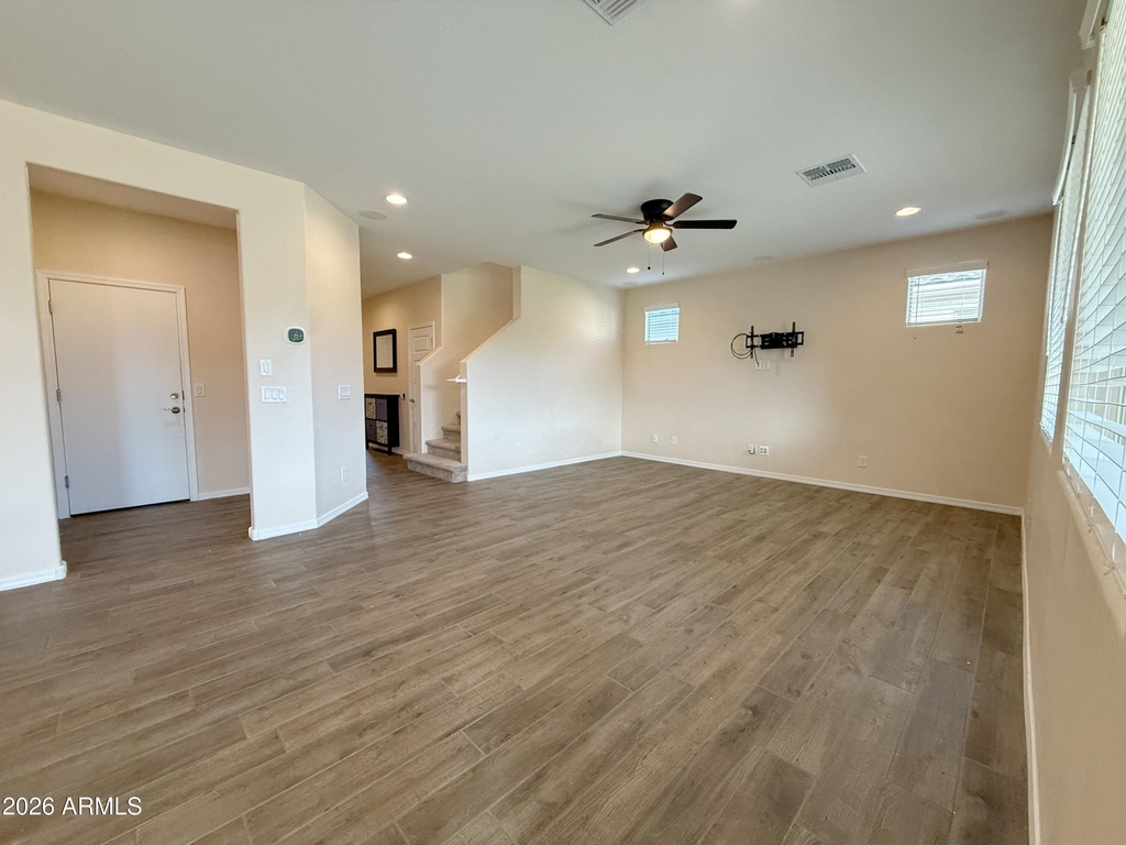 16759 W Canterbury Drive - Photo 8