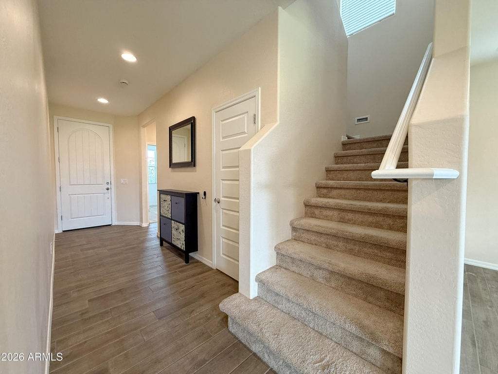 16759 W Canterbury Drive - Photo 4