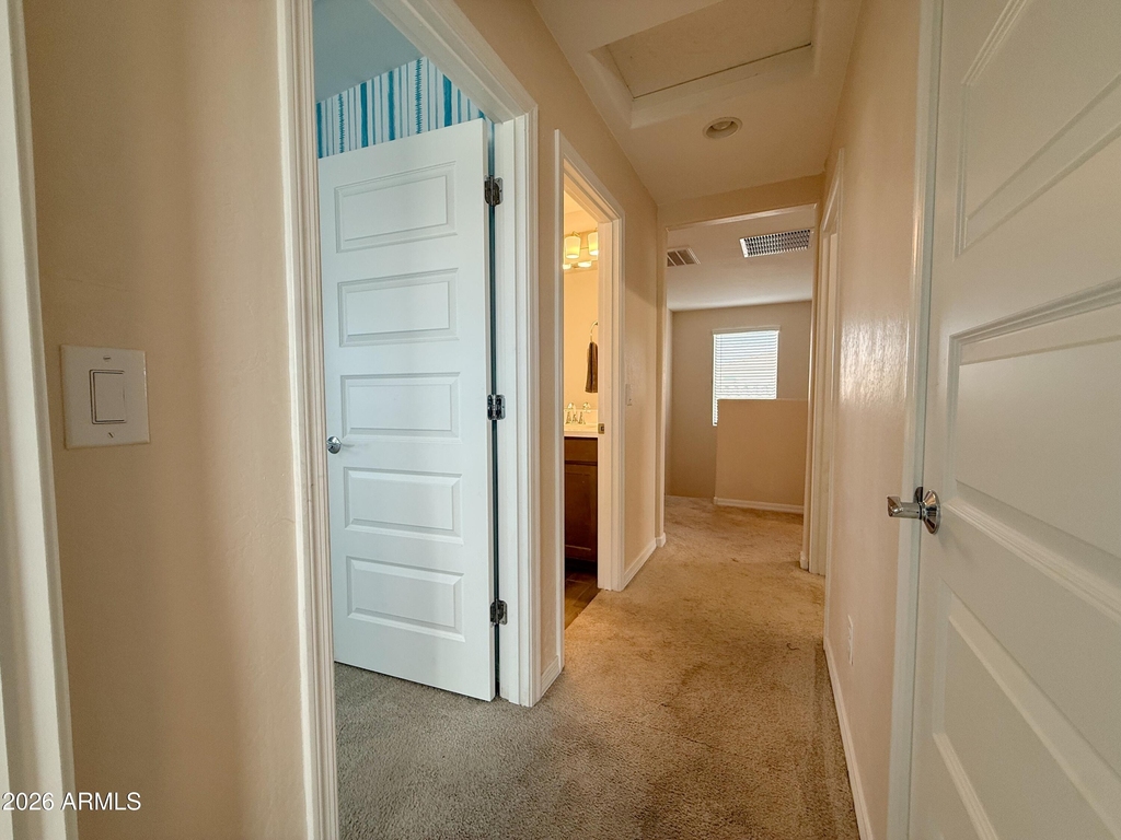 16759 W Canterbury Drive - Photo 25