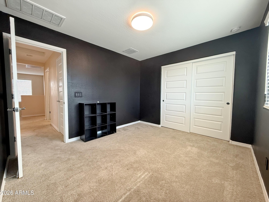 16759 W Canterbury Drive - Photo 37