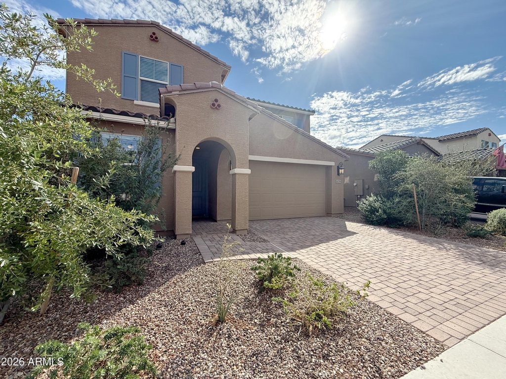 16759 W Canterbury Drive - Photo 2