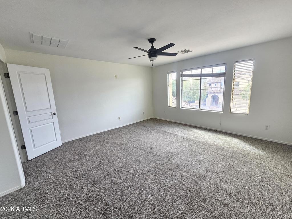 264 W Tahiti Drive - Photo 15