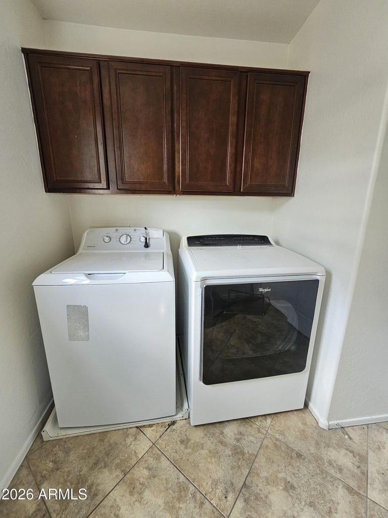 264 W Tahiti Drive - Photo 25