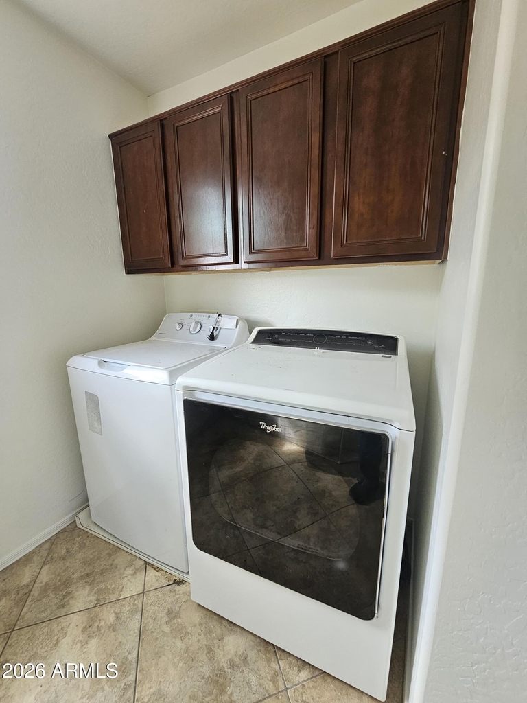 264 W Tahiti Drive - Photo 24