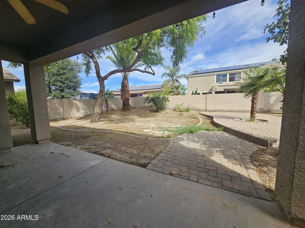 264 W Tahiti Drive - Photo 26