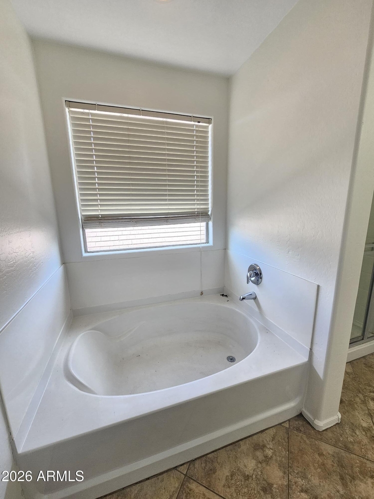 264 W Tahiti Drive - Photo 23