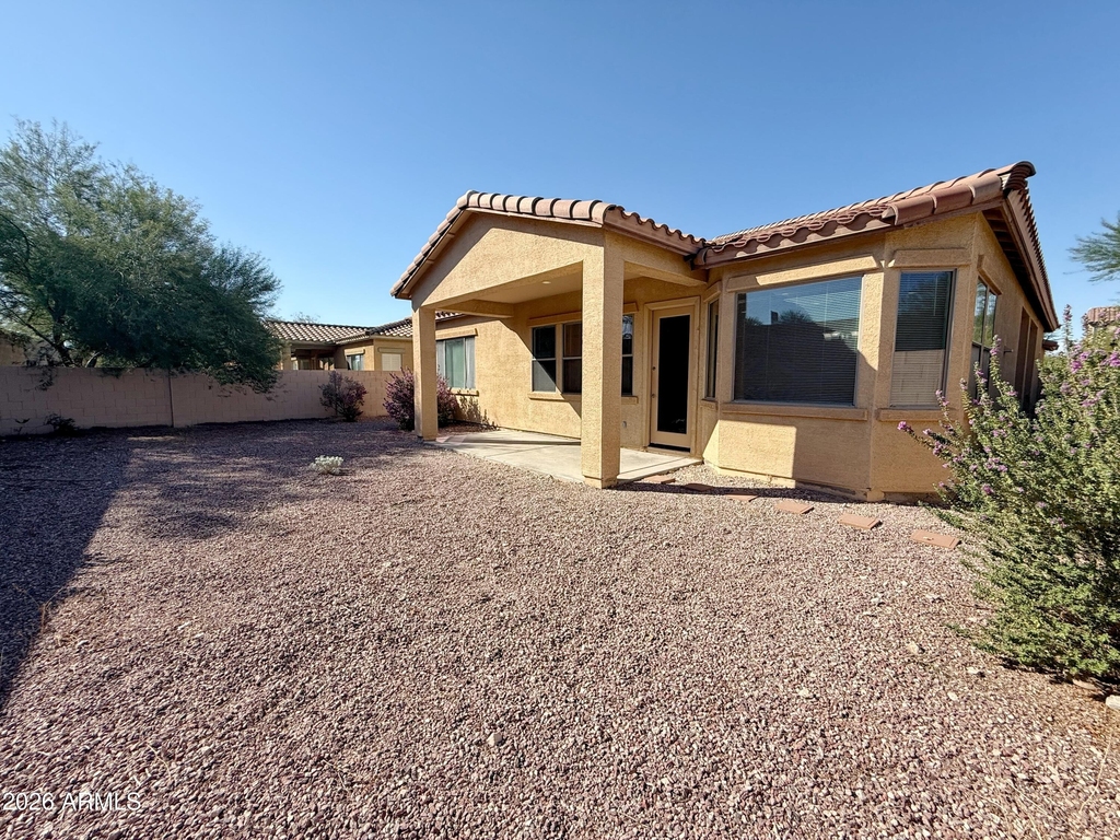18099 W La Mirada Drive - Photo 10