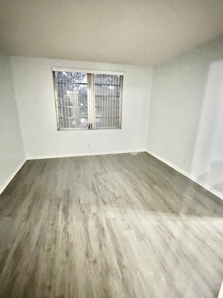 5320 Nw 11th Street - Photo 10