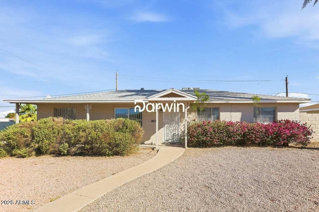 3212 W Marshall Avenue - Photo 0