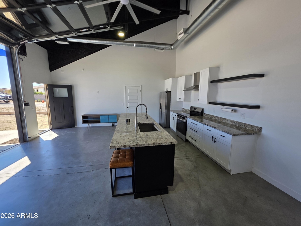 2061 W Daniel Road - Photo 7