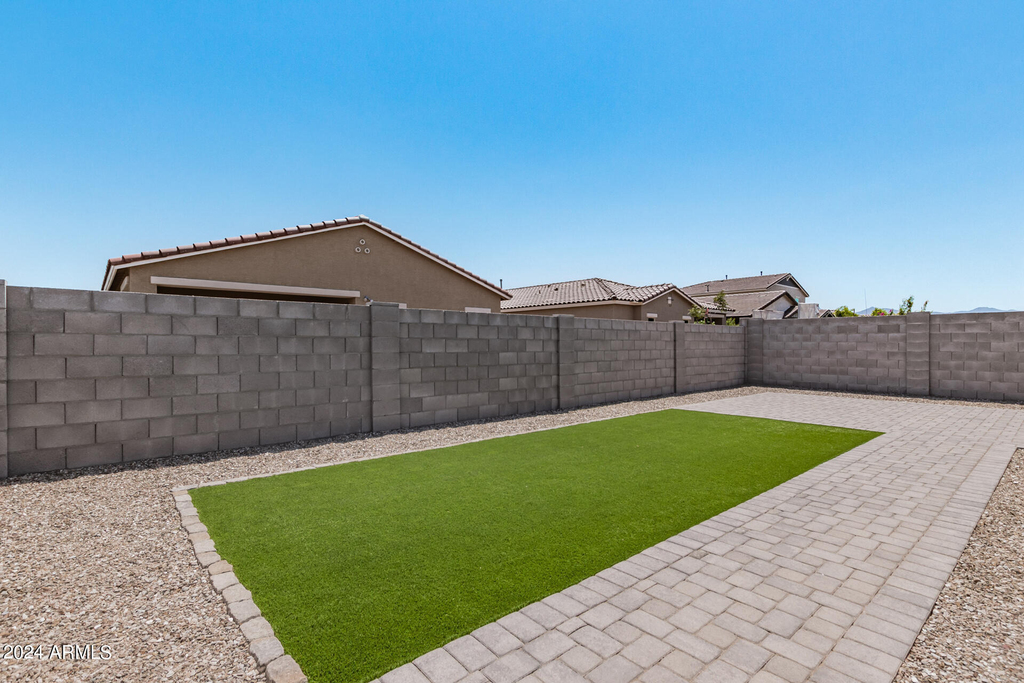 17287 W Valentine Street - Photo 42