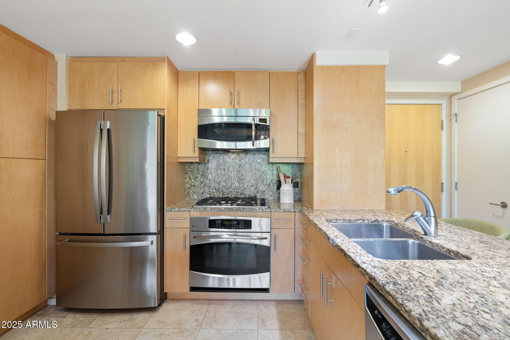 7121 E Rancho Vista Drive - Photo 4