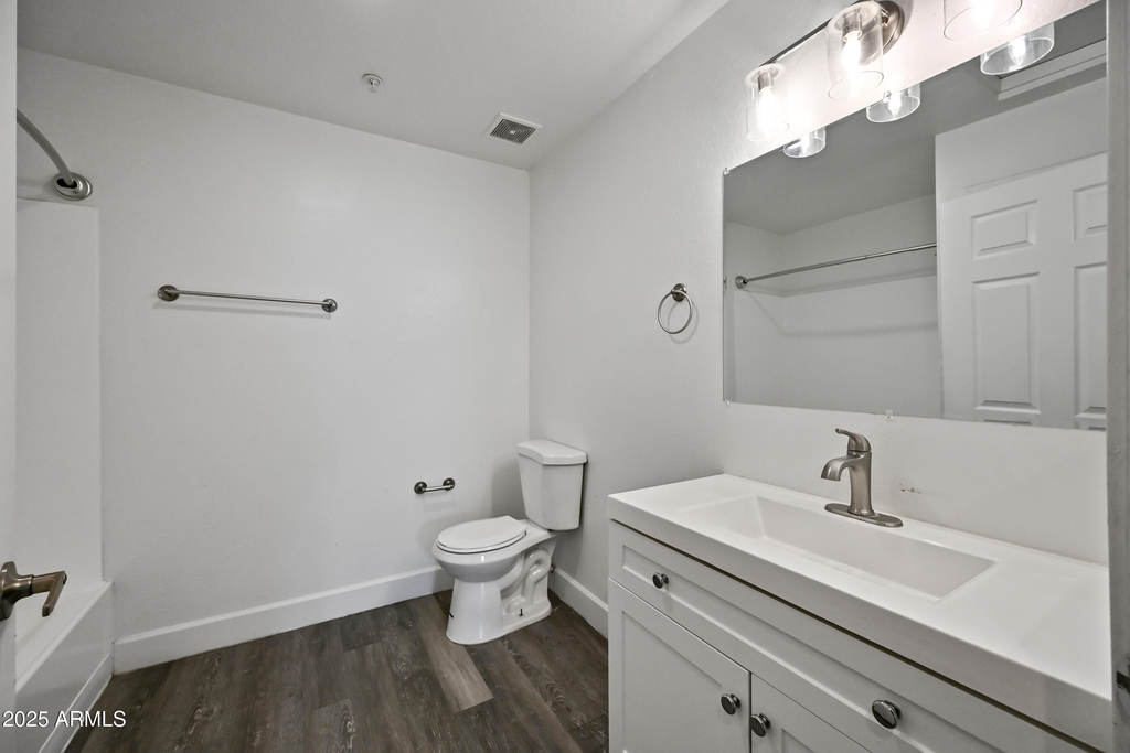 3065 N 67th Avenue - Photo 19