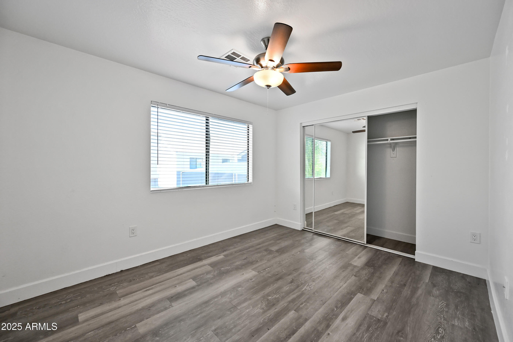 3065 N 67th Avenue - Photo 18