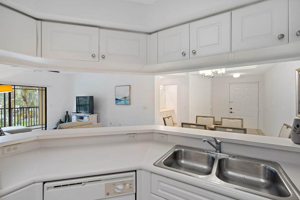 2725 Anzio Court - Photo 10