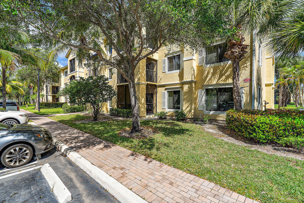 2725 Anzio Court - Photo 2