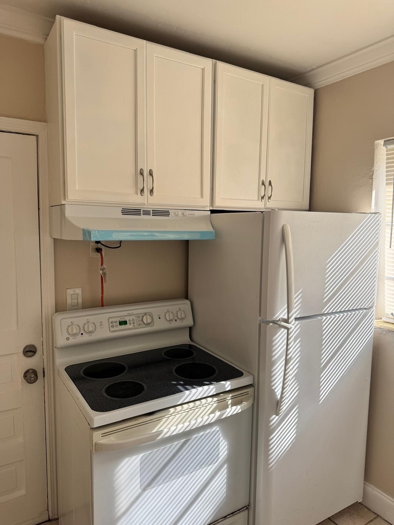 830 80th Street - Photo 7