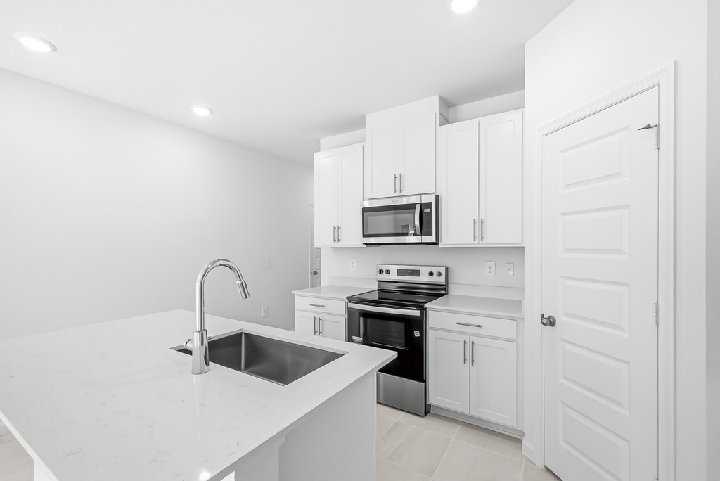 13009 Sw Forli Way - Photo 9