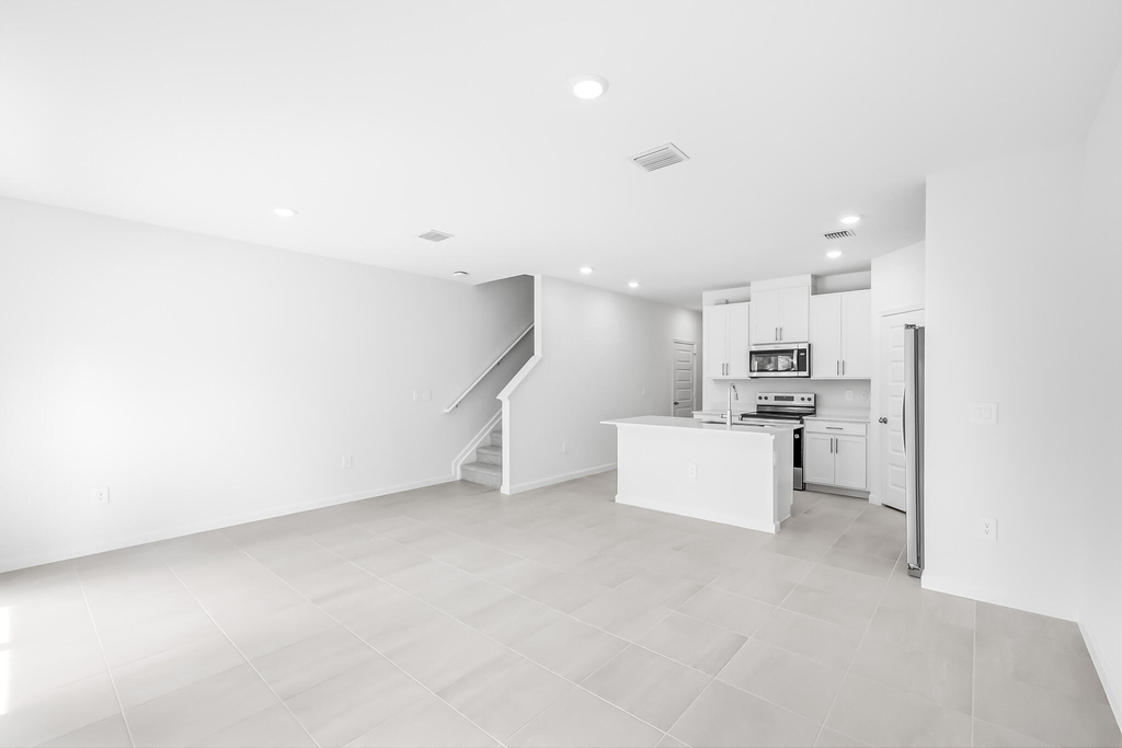 13009 Sw Forli Way - Photo 7
