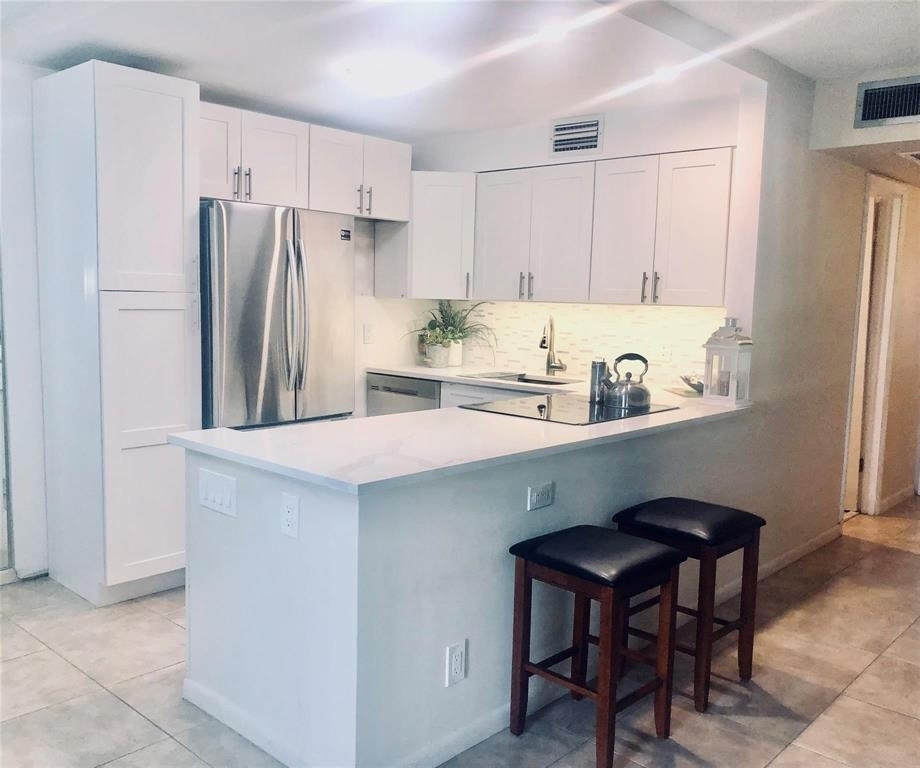 122 Farnham F - Photo 4