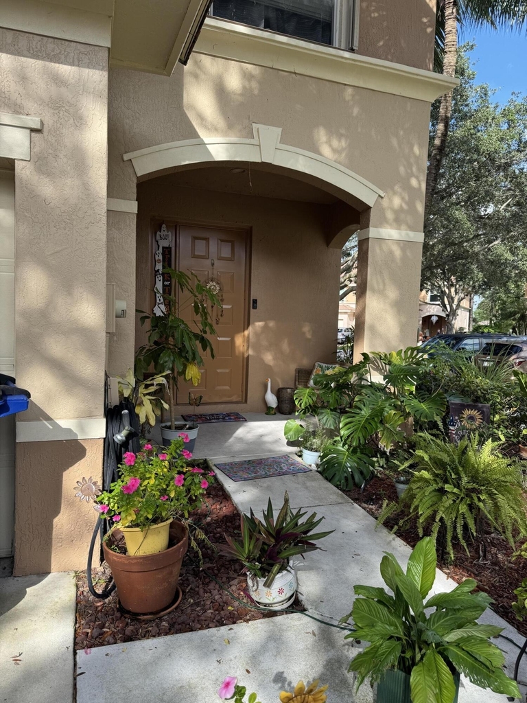 401 Rainbow Springs Terrace - Photo 1