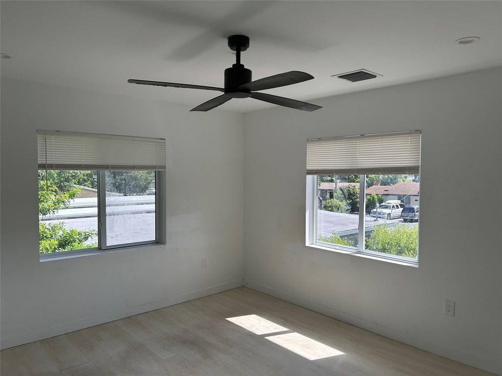 1117 Ne 5th Avenue - Photo 16