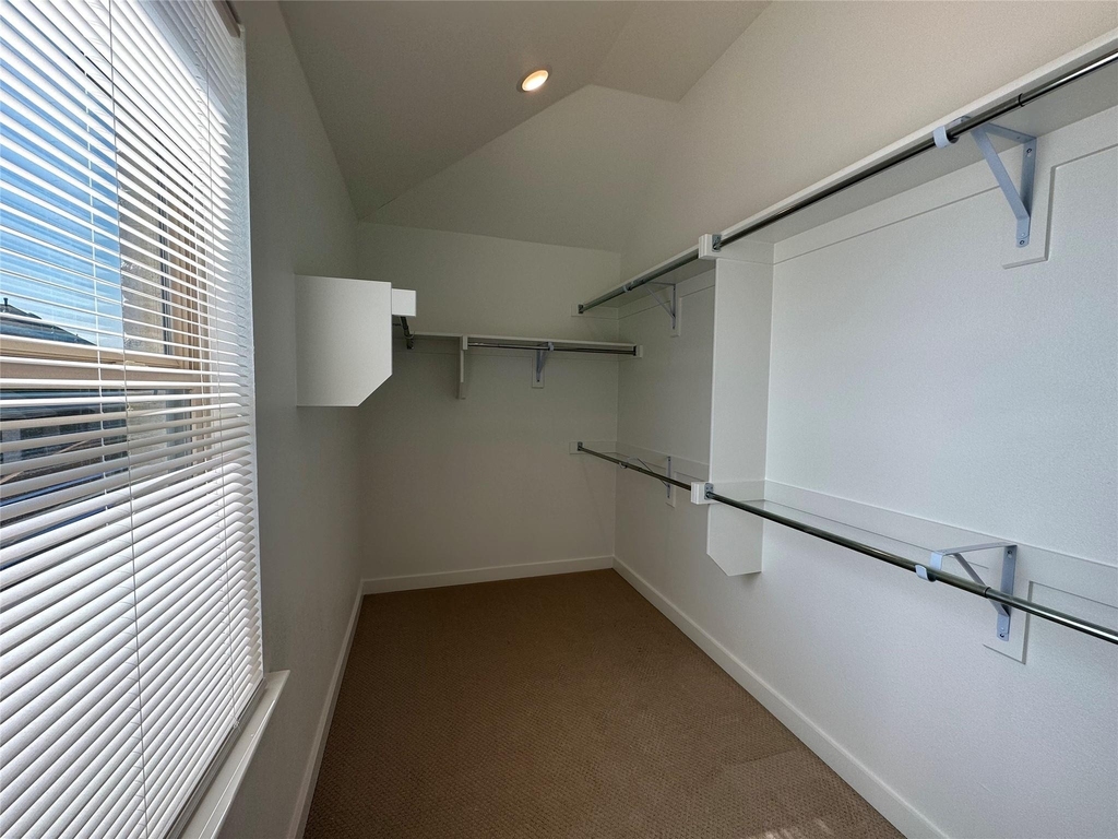 358 Somerville Drive - Photo 16