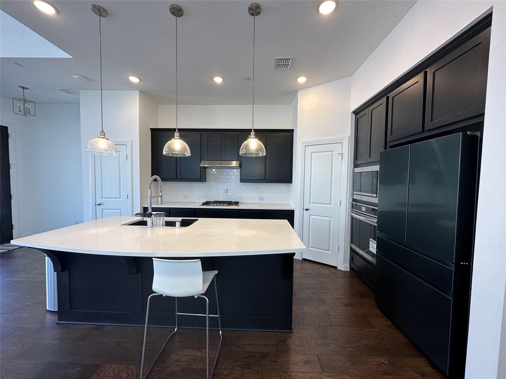 358 Somerville Drive - Photo 6