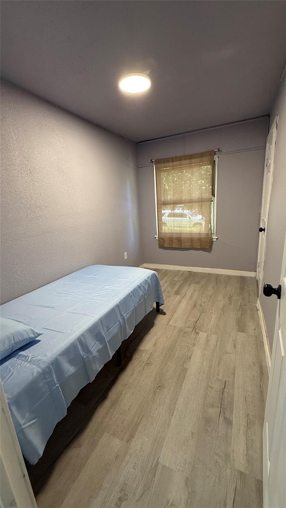 605 Biggs Terrace - Photo 10