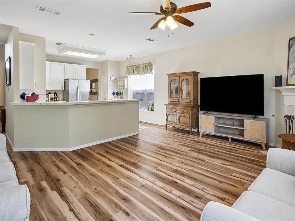 11379 Lockshire Drive - Photo 11
