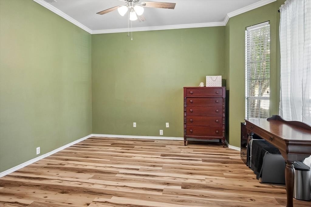 11379 Lockshire Drive - Photo 5